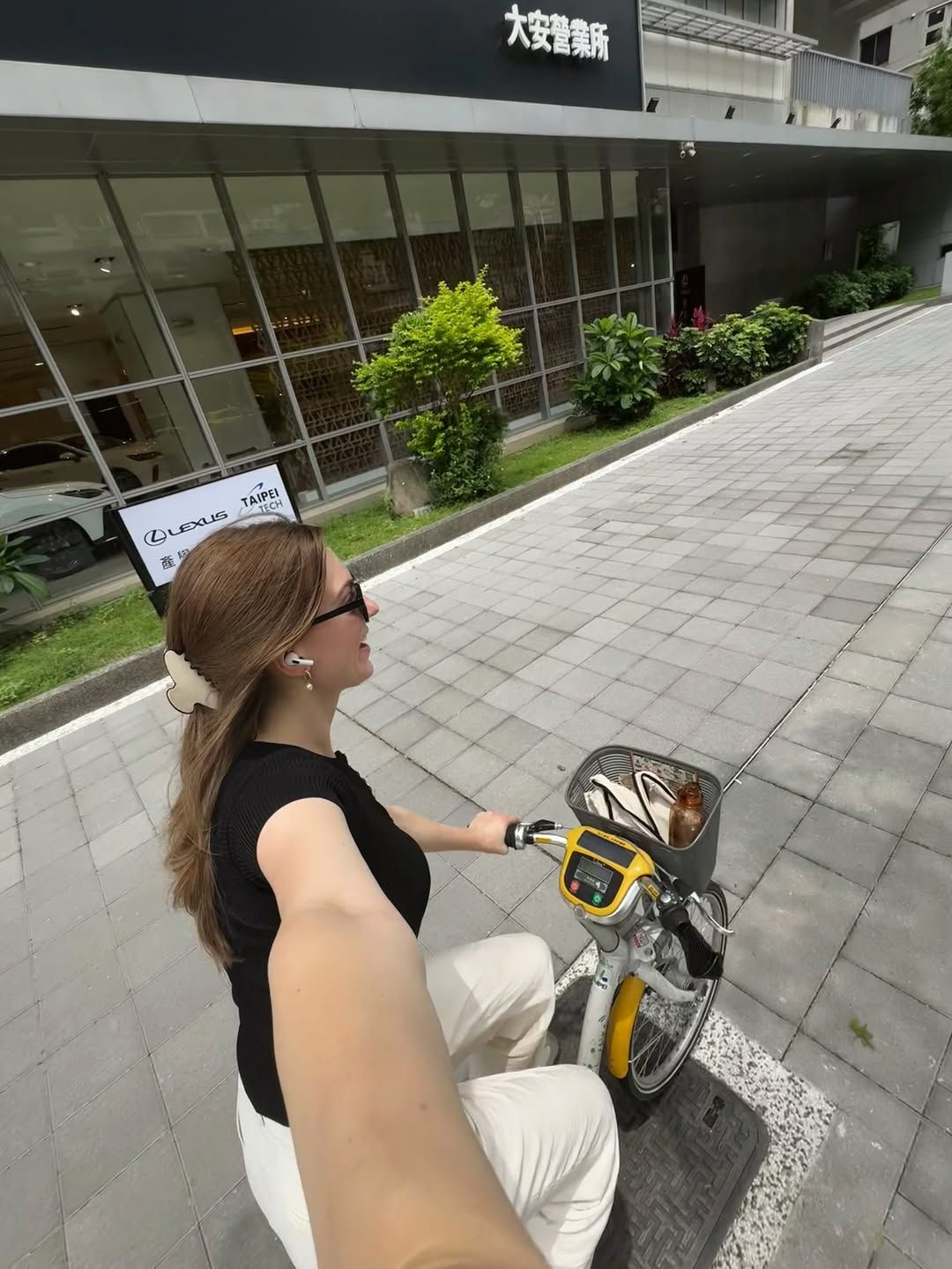 ▲▼莫彩曦「準備動大手術」結束台灣行 許願:下次再回來。(圖/翻攝自Instagram/hailey_jane)