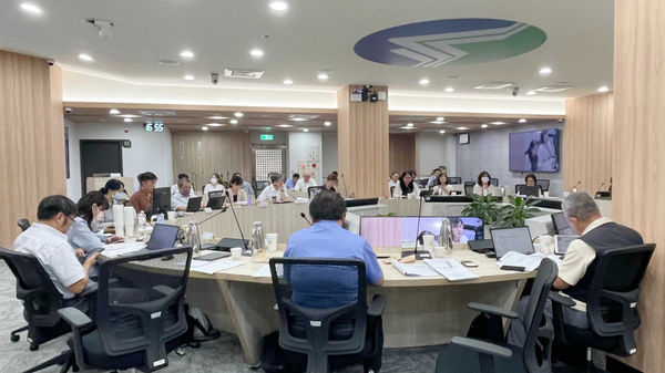環境部於21日舉辦科學園區政策環評意見徵詢會議,多位環評委員針對缺乏實質資料的計畫書提出諸多意見,最終卻僅被「納入參考」,環評機制流於形式。(圖/報系資料照)
