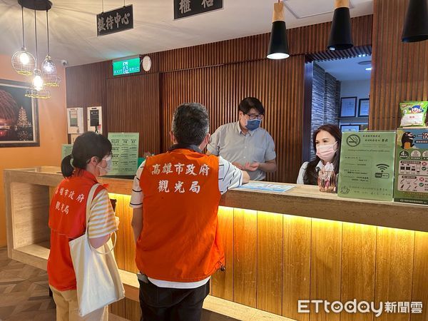 ▲高雄觀光局接獲投訴後啟動現場調查。(圖/記者許宥孺翻攝)
