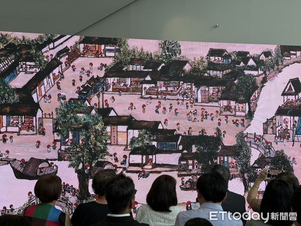 ▲▼承億酒店攜手香港畫廊,於高雄港旅運中心舉辦首屆「ArtIN 國際藝術博覽會」。(圖/記者許宥孺攝)