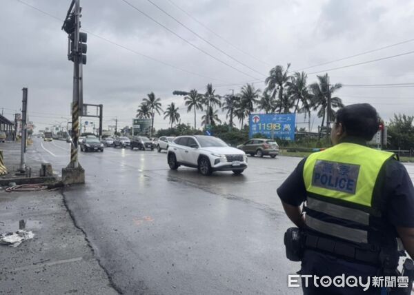 ▲里港警分局自9日起啟動「大型貨車取締大執法」專案。(圖/記者陳崑福翻攝)