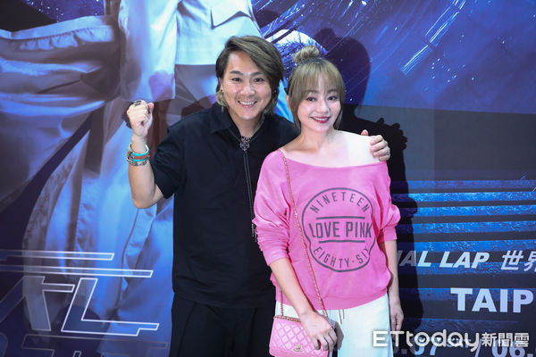 ▲王仁甫、季芹出席林俊傑大巨蛋演唱會。(圖/記者林敬旻攝)