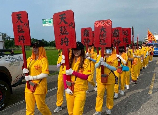 ▲桃園福興宮祈安大遶境,天空出現鳳凰及龍頭瑞相