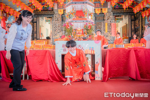 ▲▼ 太保市第二屆成人禮盛大舉行 。(圖/太保市公所提供)