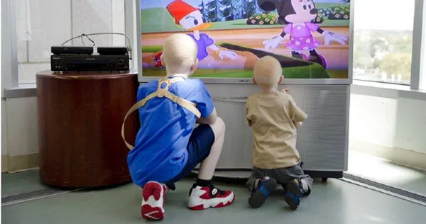 非洲白化病男童遭父親斬下手臂 高價賣給巫醫「製作幸運靈藥」