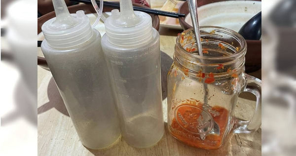顧客到店外帶餐點時將用餐區的3罐醬料打包帶走,讓店家傻眼。(圖/翻攝自「忠貞大小事」臉書)