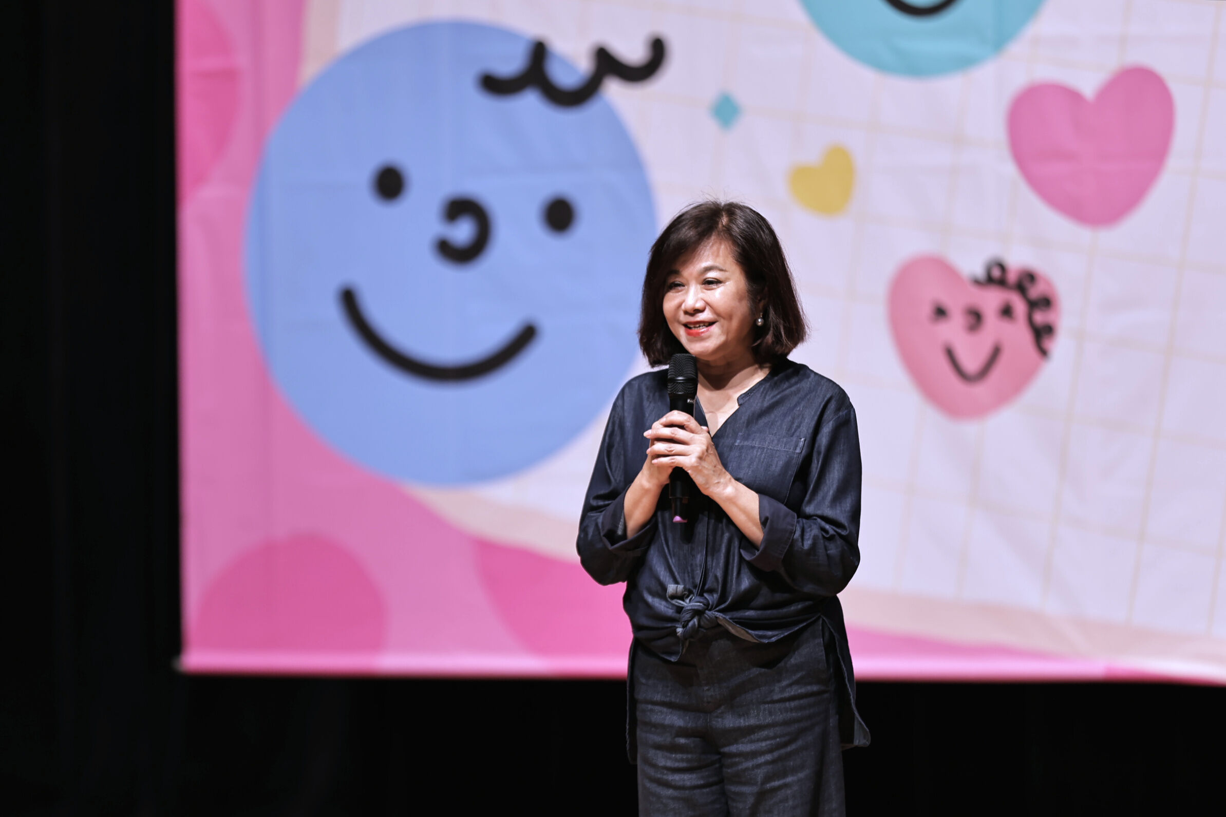 ▲基隆特教美術賽頒獎 邱佩琳:最真摯藝術語言。(圖/記者郭世賢翻攝)