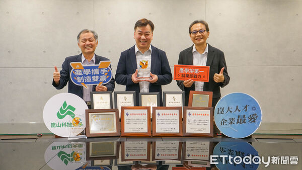 ▲崑山科大啟用「電動車晶片模組及充電樁人才培育基地」,總統賴清德與教育部政務次長張廖萬堅親臨見證產學成果。(記者林東良翻攝,下同)