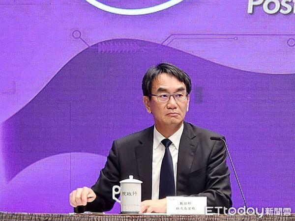 ▲▼數發部次長林宜敬出席行政院會記者會。(圖/記者陳家祥攝)