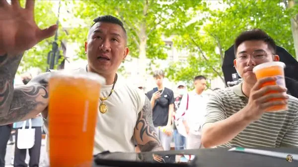 網紅「館長」陳之漢進行6天中國行。(翻攝自YouTube@館長惡名昭彰)