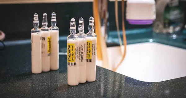 女模打牛奶針亡 醫揭治療大白肺也用「劑量百倍」:只要插管不會出事