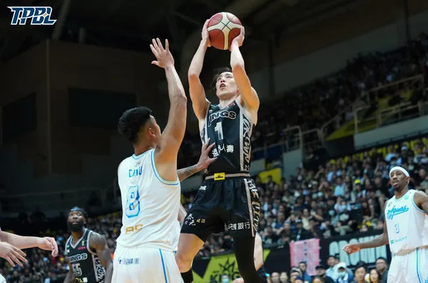 ▲國王林書緯、海神于煥亞、威勝。(圖/TPBL職籃提供)