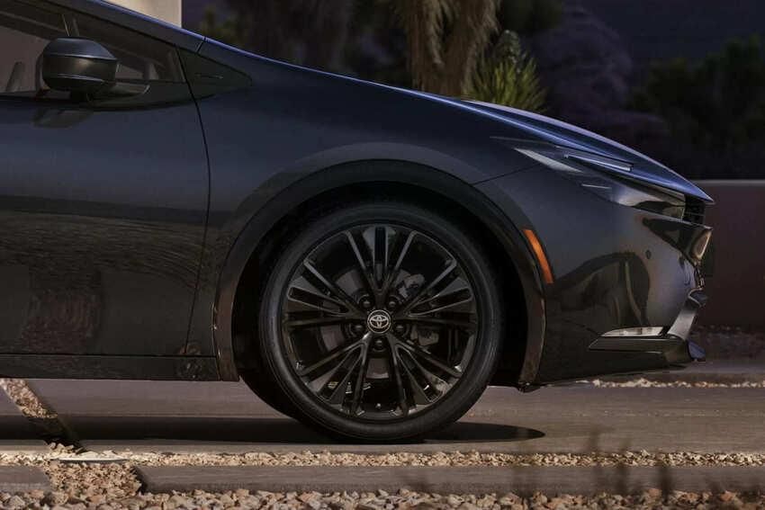 ▲新年式TOYOTA Prius PHEV北美亮相!全車黑化特仕車超殺。(圖/翻攝自TOYOTA)