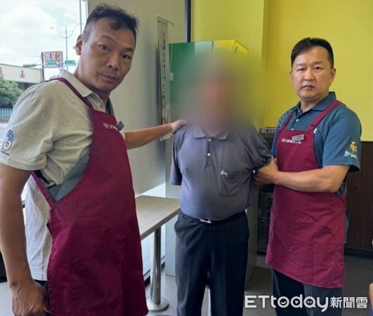 ▲彰化員警巧扮全聯收銀員逮捕車手。(圖/記者唐詠絮翻攝)