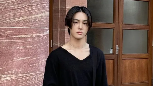 外送稿用 ▲▼周鶴年。(圖/翻攝自Instagram/_juhaknyeon_)