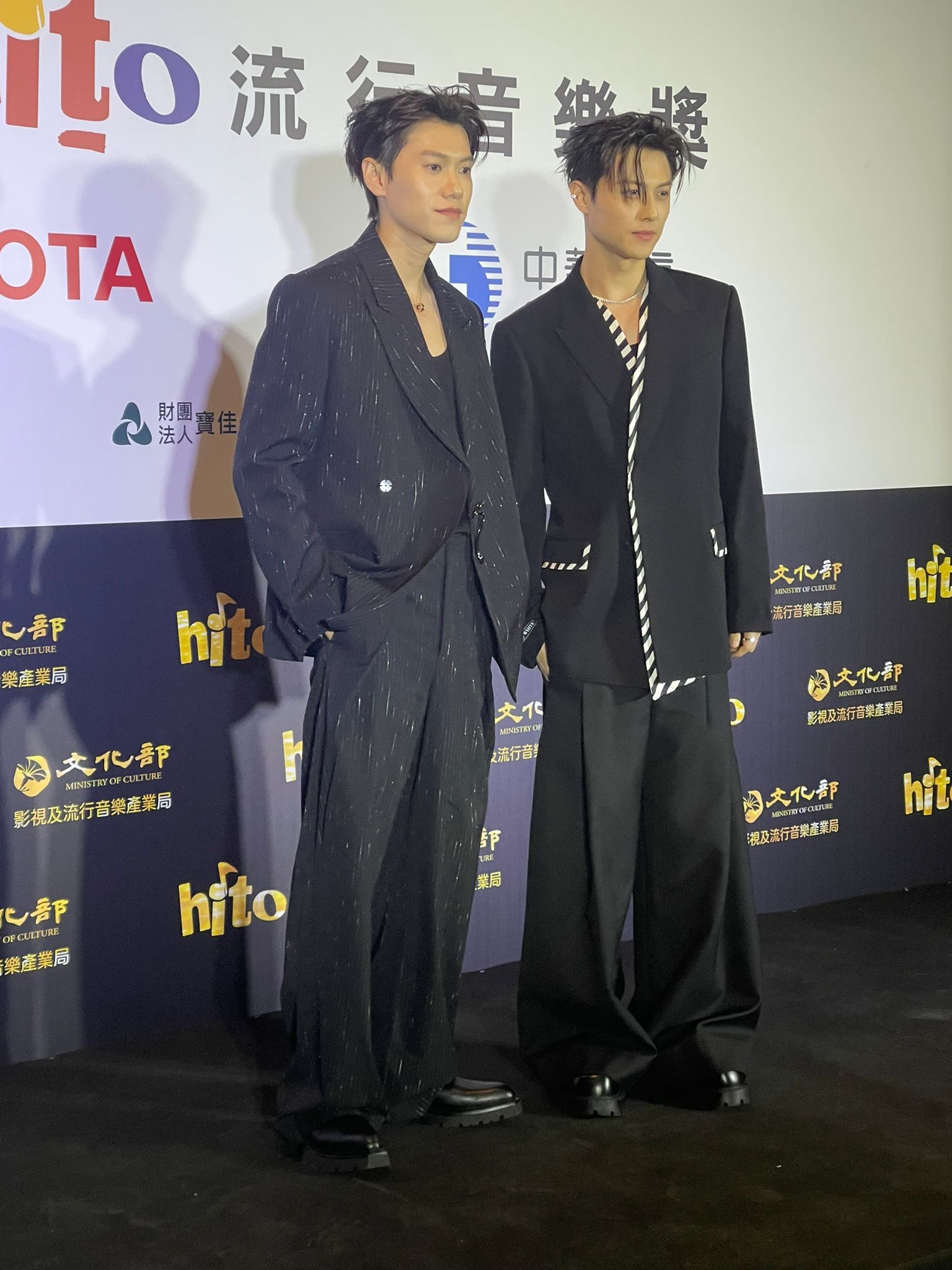 ▲▼王子邱勝翊和毛弟 。(圖/記者翁子涵攝)