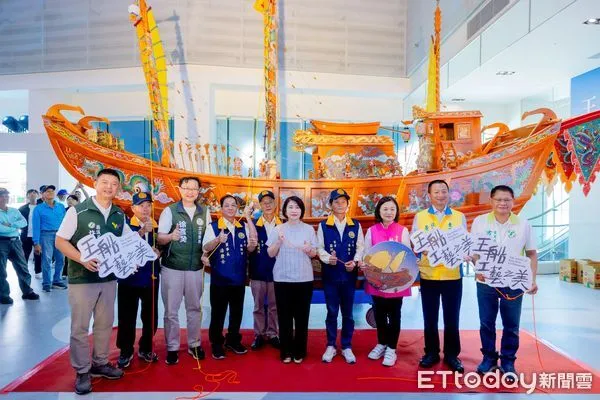 ▲東港東隆宮典藏王船移展屏東縣王船文化館。(圖/屏東縣政府提供)