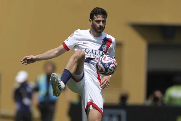 ▲克瓦拉茨赫利亞(Khvicha Kvaratskhelia)上半場的進球助PSG先馳得點。(圖/達志影像/美聯社)