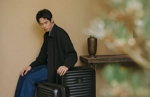 ▲張瑞夫習慣獨旅 。(圖/Victorinox提供)