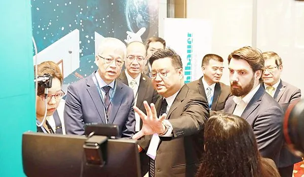 ▲內政部移民署今天在桃園國際機場凱悅酒店舉辦國境管理國際研討會,會中針對AI科技輔助入出境自動查驗通關系統,成為會場交流主題。(圖/移民署提供)