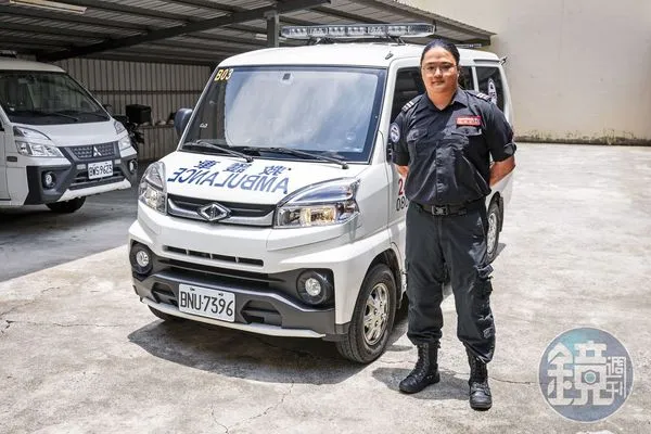 阮俊茗現職為急救員,在救護車公司擔任駕駛,目前正在準備護理師執照考試。