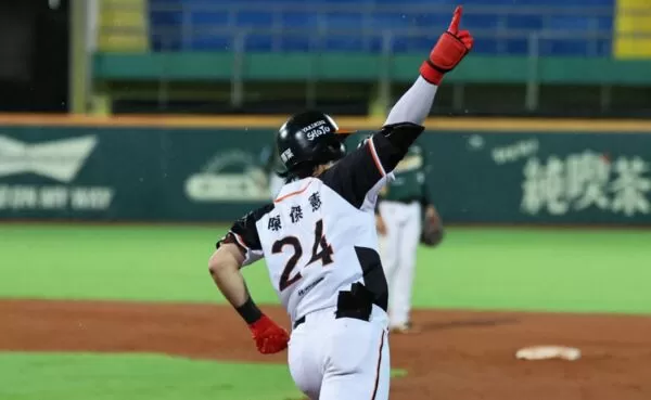 ▲▼ 陳傑憲 。(圖/統一獅提供)