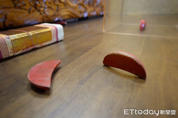 ▲▼高雄前金真武天尊廟在6天內擲出2個立筊。(圖/廟方提供)