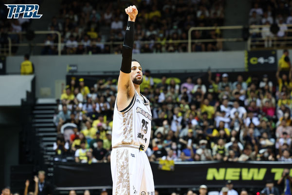 ▲國王林書豪、沃許本、奧帝、王文祥,海神威勝、蘇文儒。(圖/TPBL提供)