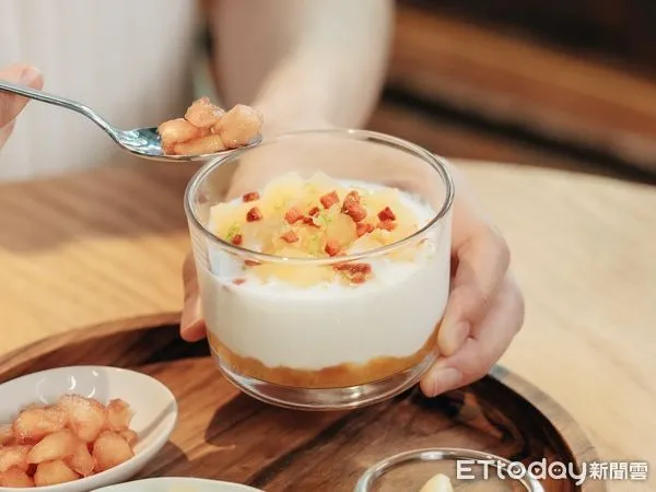 ▲▼微笑蜜樂Smille X 鮮乳坊推「水果優格杯」。(圖/微笑蜜樂Smille提供)