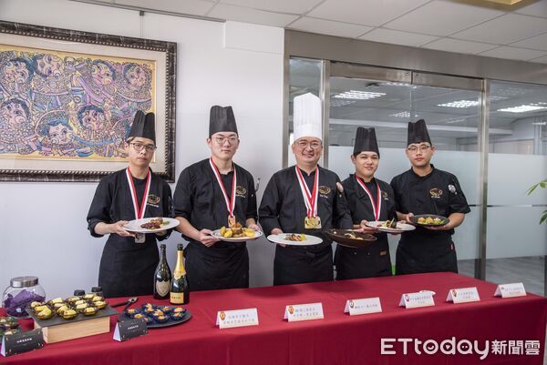 ▲嘉南藥理大學西餐廚藝隊近年徵戰五國廚藝賽事,勇奪64面獎牌佳績。(記者林東良翻攝,下同)