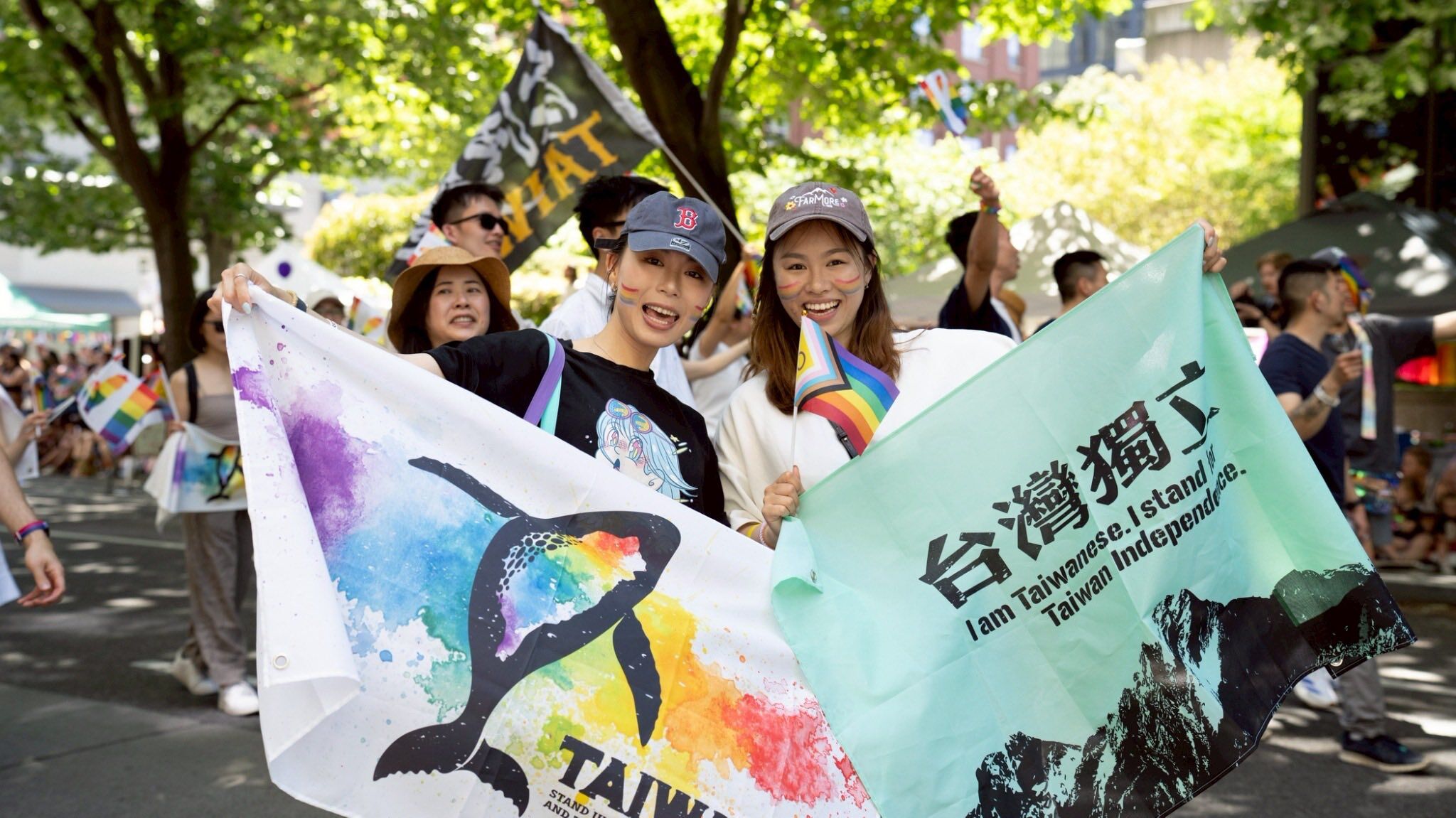 ▲▼ 台灣隊首度亮相西雅圖同志遊行。(圖/翻攝自臉書/Taiwanese Association of Greater Seattle 大西雅圖台灣同鄉會)