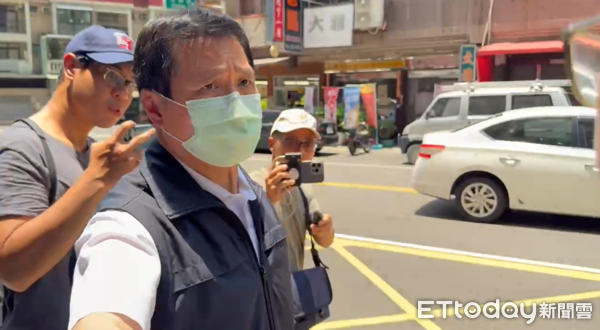 ▲▼彭振聲妻子輕生亡,高雄市警局局長林炎田到場勘驗。(圖/記者吳奕靖攝)