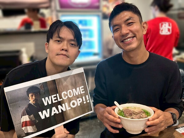 ▲「泰版梁朝偉」萬洛隆甘迦抵台 。(圖/牽猴子提供)