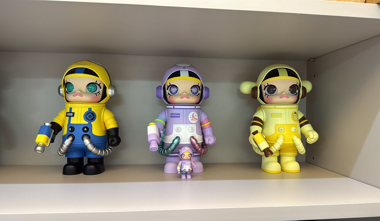 ▲▼吳申梅秀LABUBU收藏。(圖/吳申梅提供)