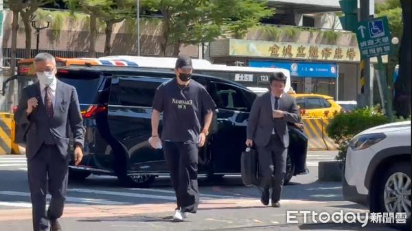 ▲王大陸出庭。(圖/記者陳以昇攝,下同)