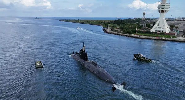 ▲「海鯤軍艦」今日實施第三次海上測試浮航。。(圖/台船提供)