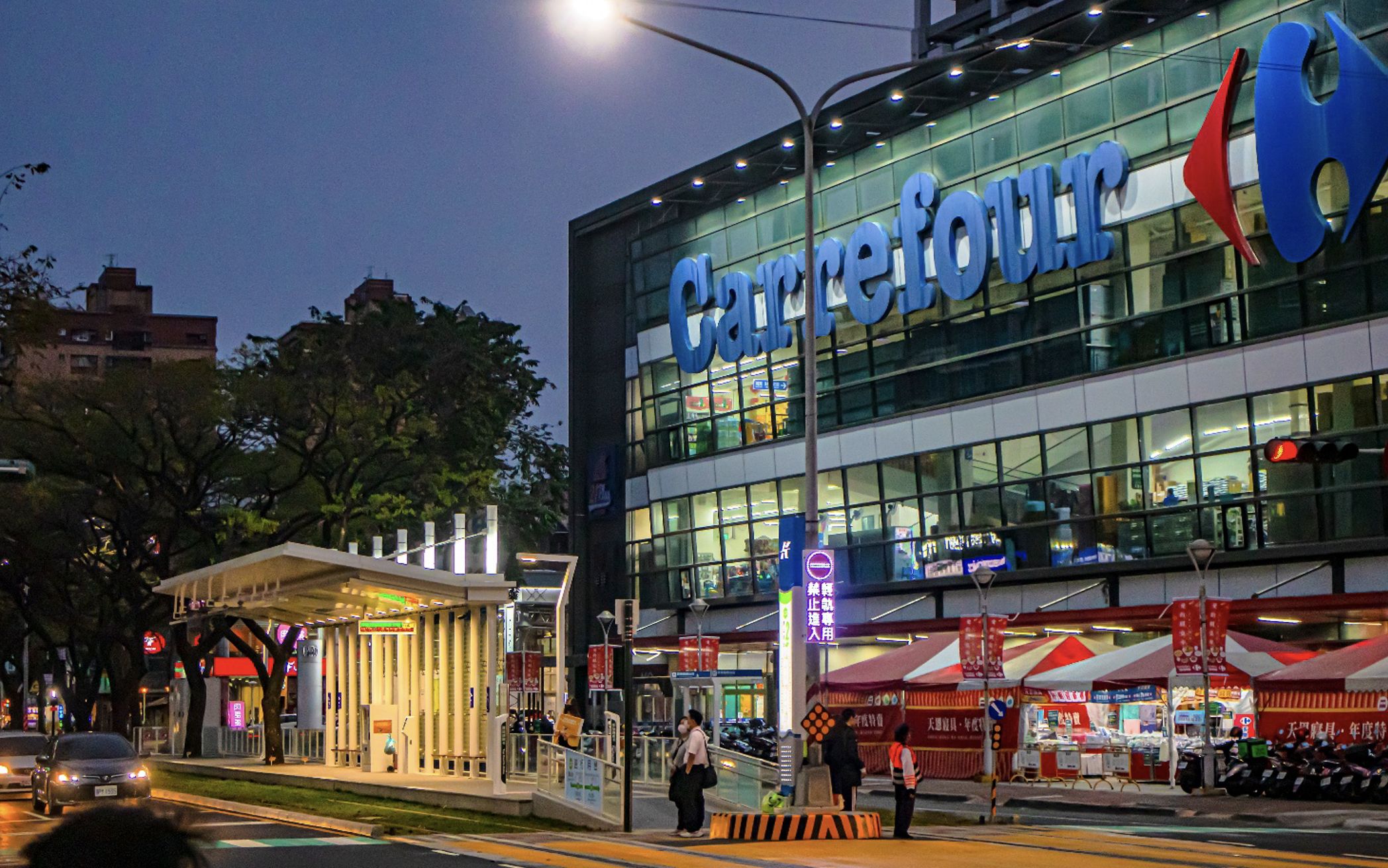 ▲▼高雄,和築豐彩,百貨,黃金軸線,首購族,城市核心,三民區。(圖/業主提供)