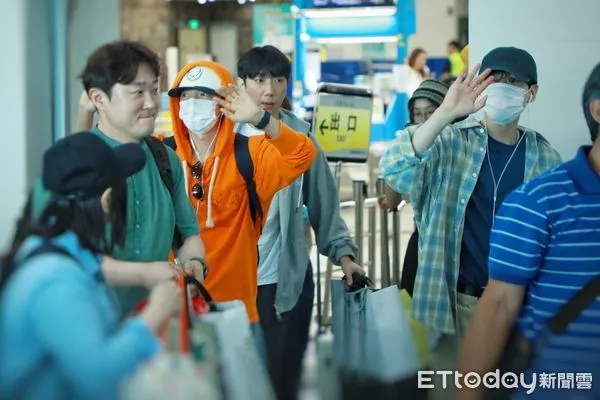 ▲▼ SJ-D&E抵台卻因颱風演出取消。(圖/讀者提供)