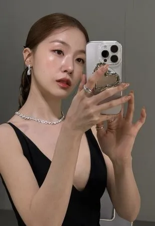 ▲珉雅透過論壇、IG闡述結婚心情。(圖/翻攝自珉雅Instagram)