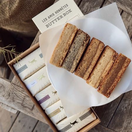 ▲麗晶精品、遠百年中慶優惠。(圖/各業者提供)