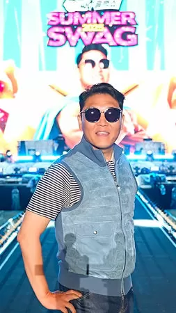 ▲▼歌迷無奈:不想被水噴濕! PSY演唱會破例開放「超特殊區域」韓網笑了。(圖/翻攝自PSY IG)