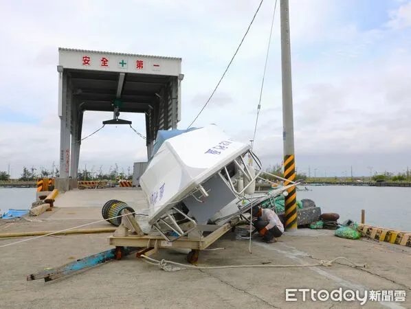 ▲▼ 中颱丹娜絲重創嘉義 縣長翁章梁赴沿海地區視察災情 。(圖/嘉義縣政府提供)