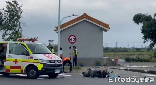 ▲王姓女騎士當場遭撞飛身亡,警消到場後並未送醫。(圖/民眾提供)