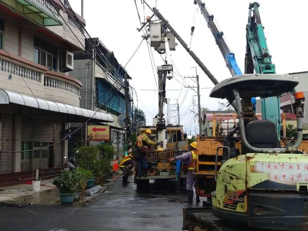 ▲▼嘉義至今仍有3.6萬戶停電。(圖/台電)
