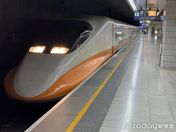 ▲▼高鐵列車,板橋站。(圖/記者李姿慧攝)