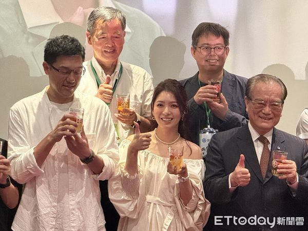 ▲▼台鐵邀請演員劉倩妏拍攝2025年形象影片,透過4個世代列車長重現138年歷史。(圖/記者李姿慧攝)