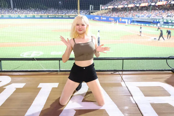 ▲▼ 文慧真、安惠志solo韓國舞曲 個人特色舞蹈動作驚豔全場。(圖/統一獅提供)