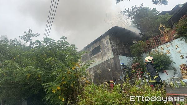 ▲新北泰山鐵皮屋火警。(圖/記者陳以昇翻攝,下同)