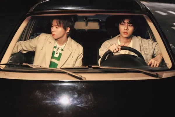 ▲▼ 瑋瑋黃挺瑋與Ozone成員林佳辰合作新歌。(圖/索尼音樂提供)