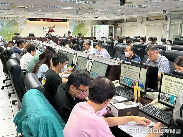 ▲台南市政府召開公共安全議題研討會,整合跨局處災後應變與防災整備。(記者林東良翻攝,下同)